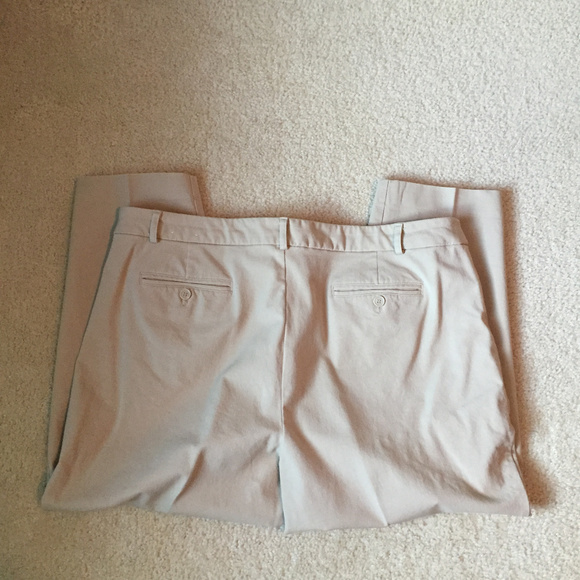 Charter Club Newport Slim Tummy Control Capri - 18 - Picture 7 of 7